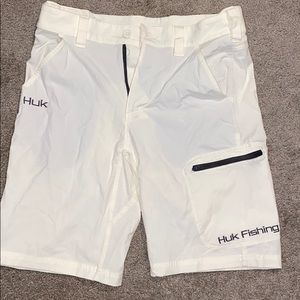 Huk men’s performance shorts (size Small)